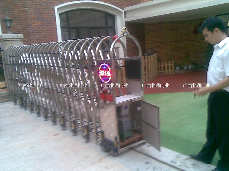 南宁伸缩门-南宁伸缩门厂家